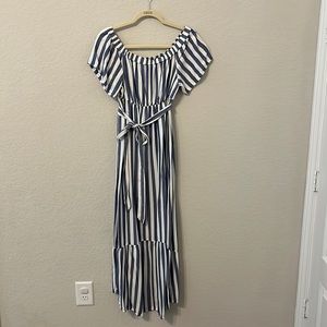 Maturity off shoulder maxi dress!! Great for summer.